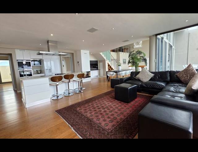 3 BEDROOM APARTMENT FOR SALE IN STRAND CENTRAL